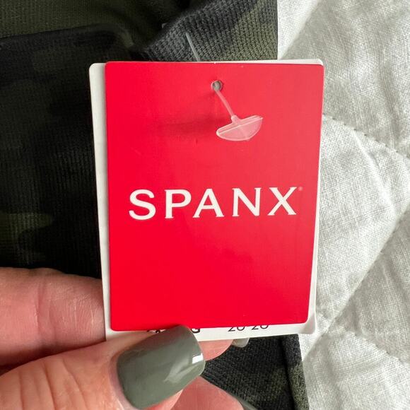 Spanx Women's Camouflage Green Leggings NWT - Picture 5 of 9